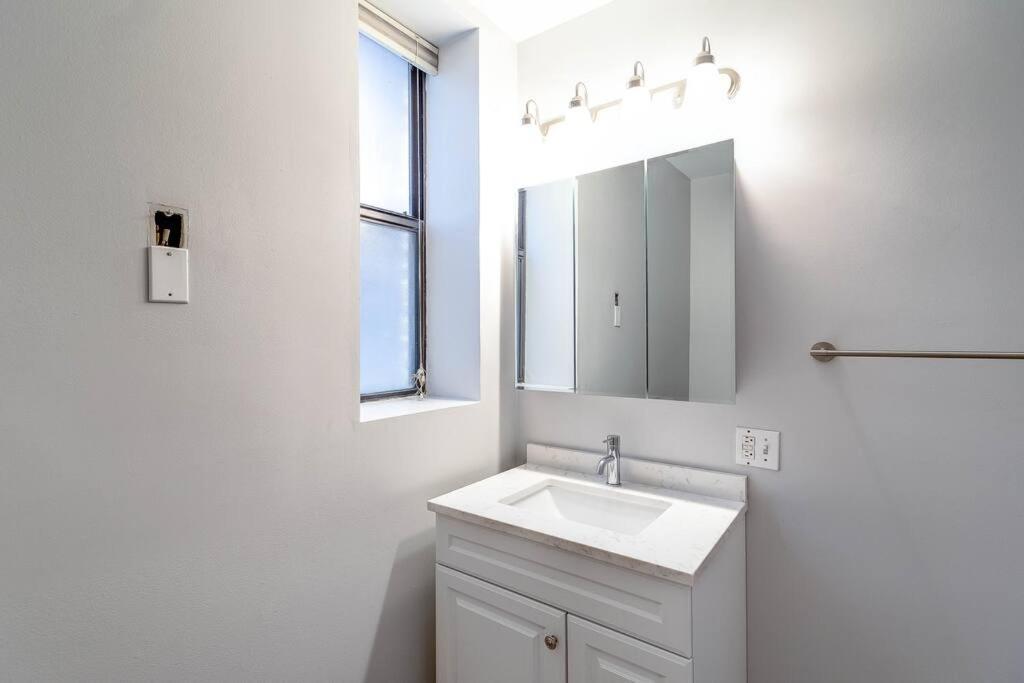 Goose Island Central Downtown Prime Location With Access To Patio Chi - 1 Chicago Bagian luar foto