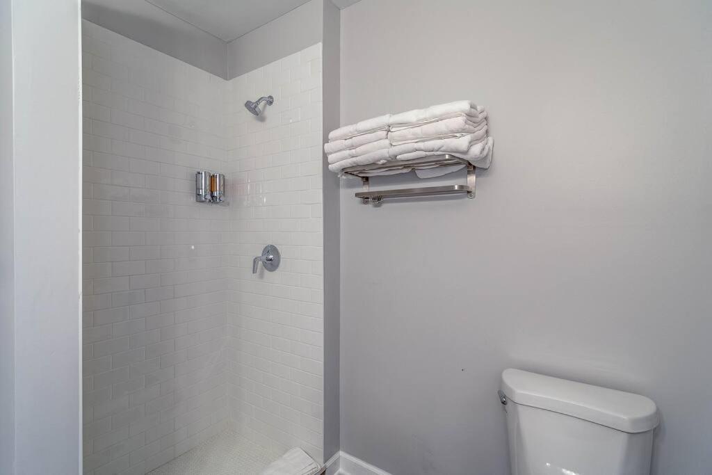 Goose Island Central Downtown Prime Location With Access To Patio Chi - 1 Chicago Bagian luar foto